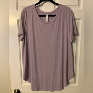 Zenana scoop bottom short sleeve lavender tunic